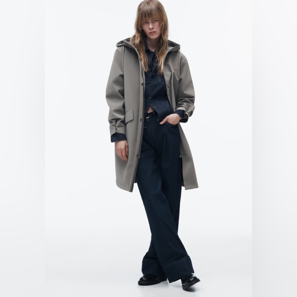 WATER AND WIND PROTECTION RUBBERIZED PARKA
KHAKI, Size S